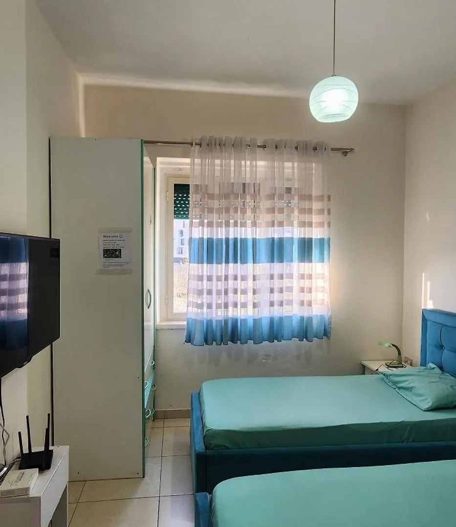Malsi'S, Private Room With Shared Bathroom And Kitchen Tirana 0*,  Albánie